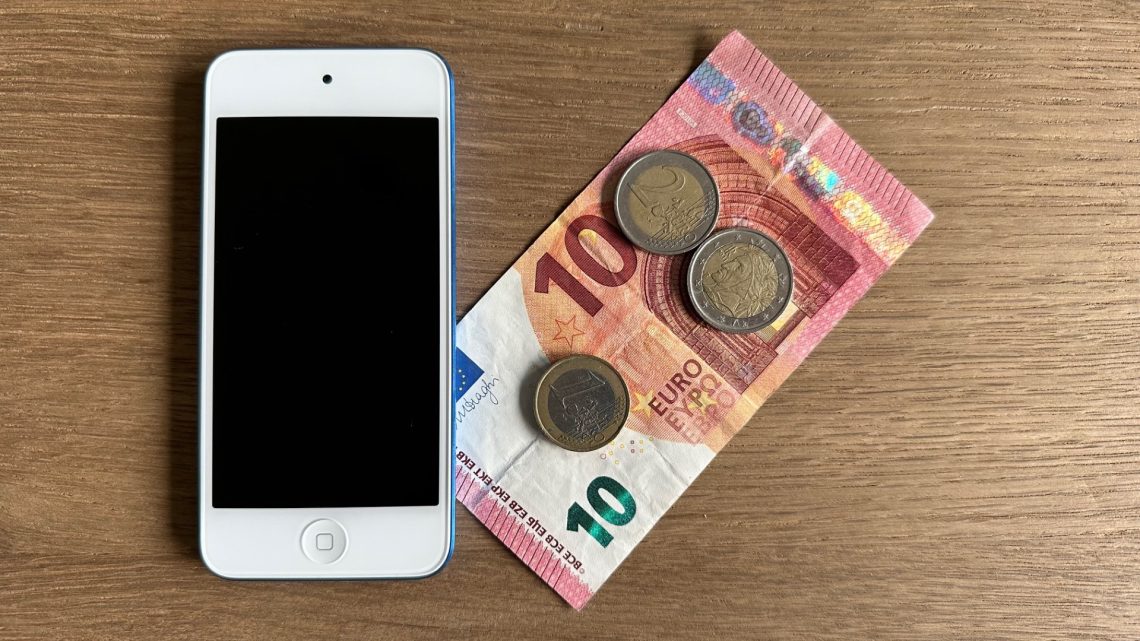 2 oude telefoons verkocht